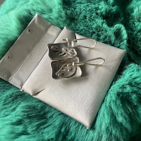 Rare Vintage Sterling Silver Earrings​​​​​​​​ - Picture 6 of 12